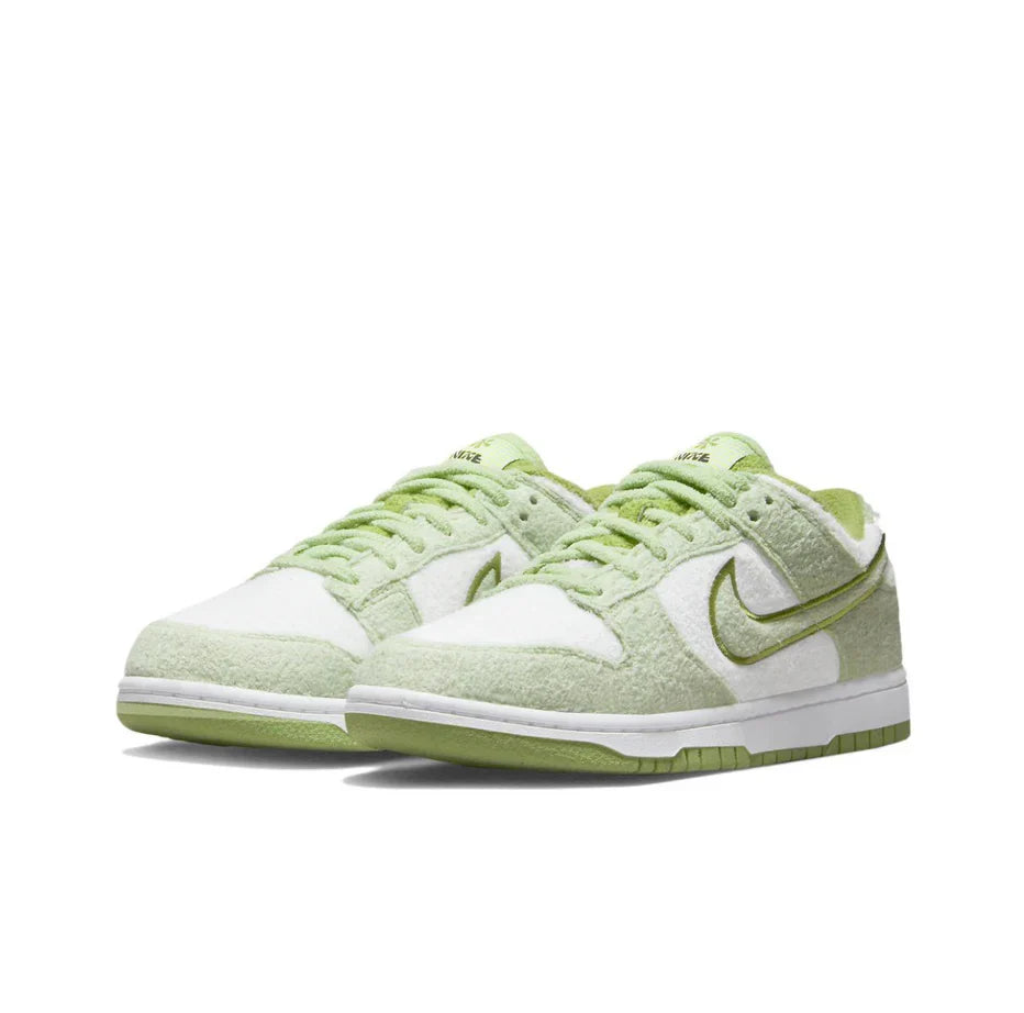 Nike 'Dunk Low SE' Shoes - Fleece Pack Honeydew