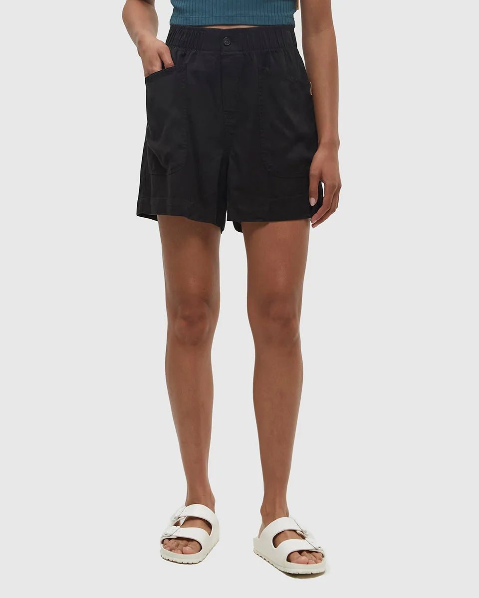 Cascades Short