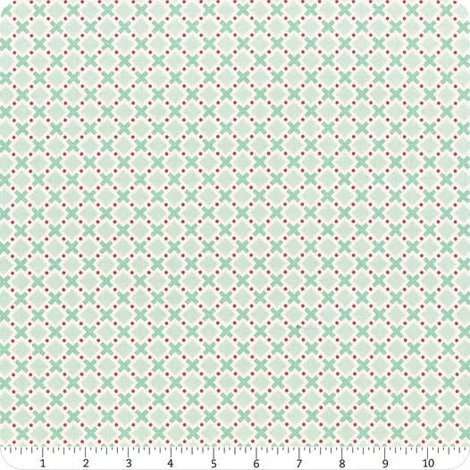 Riley Blake - Lori Holt - Berry & Sage - Sage Criss Cross - C17396-SAGE