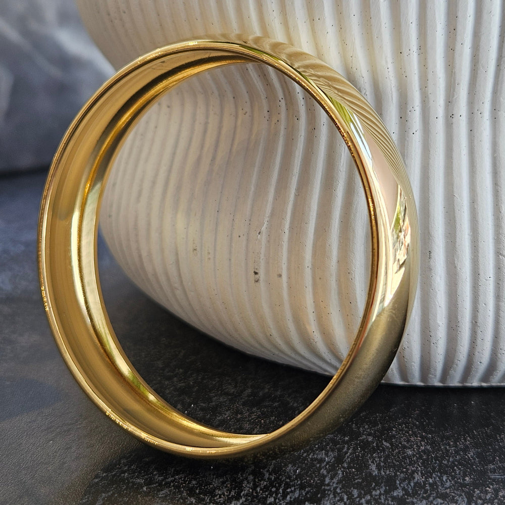 Style UMUAKOT : Bracelet jonc classique en or de largeur moyenne