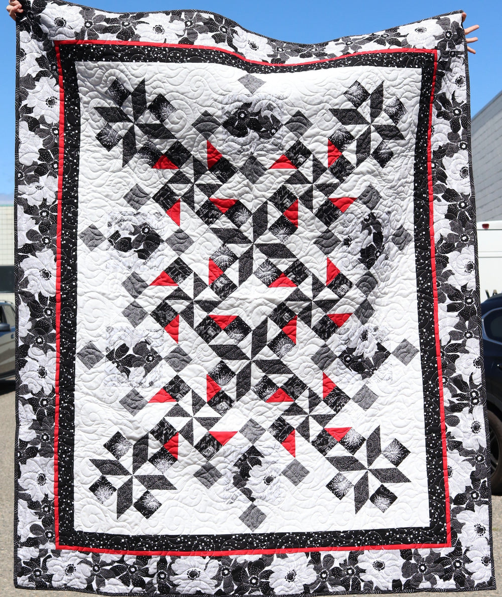 Store Sample- Twin Quilt- Red, White, Black Floral