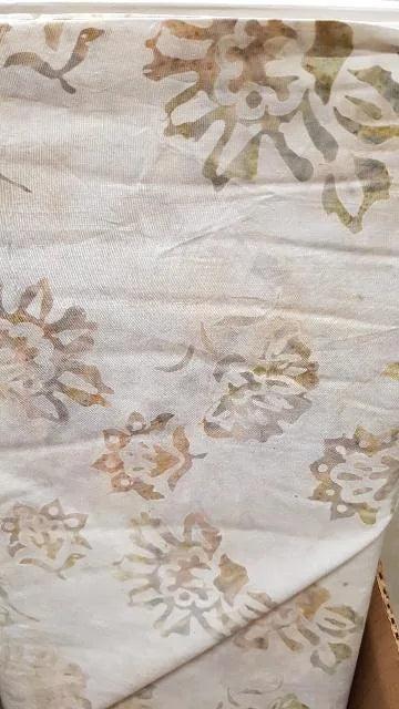 Boreal Batiks Cream Flower — Cottage Quilting Ltd.