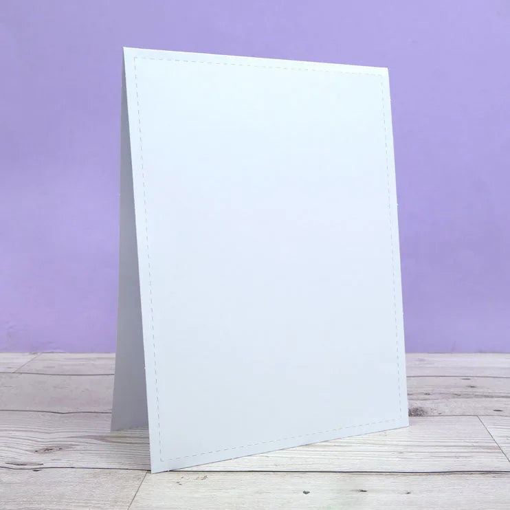 Cartes pliantes en pointe avec bordure cousue et enveloppes - Grandeur 8" x 6"