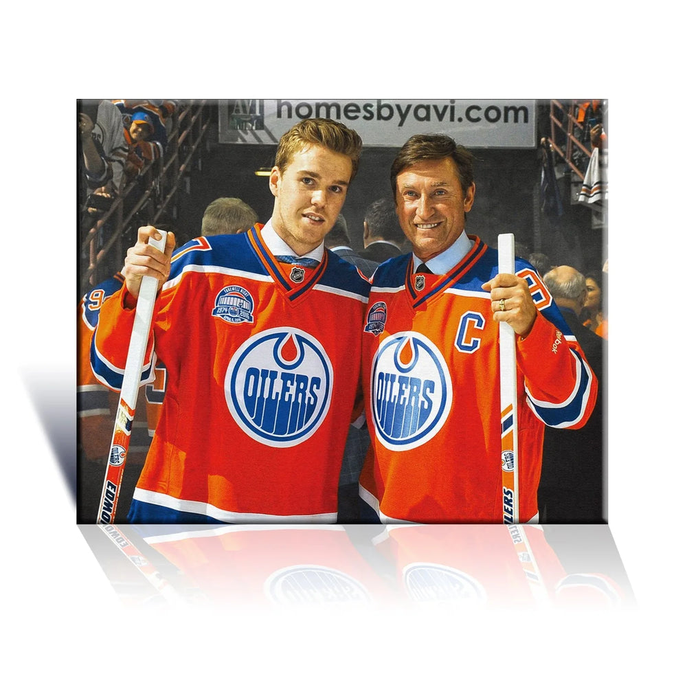 TOILE ENVELOPPÉE SOUS LICENCE OFFICIELLE DE LA LNH WAYNE GRETZKY ET CONNOR MCDAVID D'EDMONTON - ŒUVRE D'ART LÉGENDES DU HOCKEY DÉCORATION MURALE SOUVENIRS DES OILERS CADEAU SPORTIF AFFICHAGE ICONIQUE (16"X20")