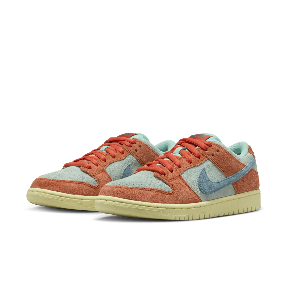 Nike SB 'Dunk Low' Shoes - Orange Emerald Rise