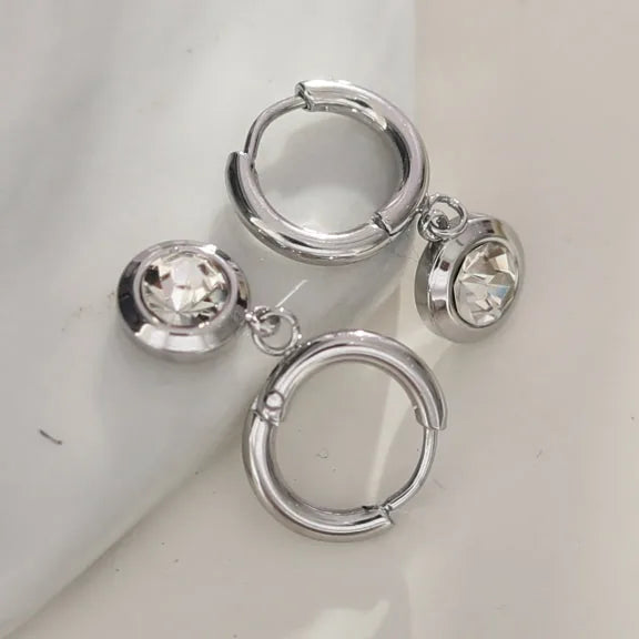 Boucles d'oreilles anneau SAMIRA en argent et zircone