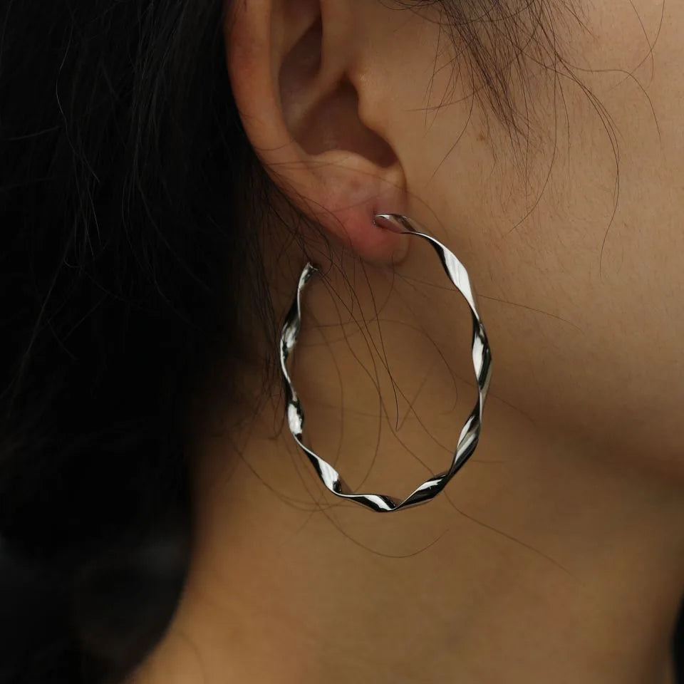 Boucles d'oreilles créoles VERONA torsadées argentées