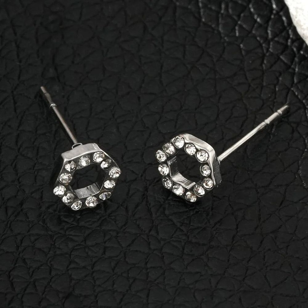 Boucles d'oreilles clous ELSA en or blanc (ton argent) : Zircone cubique hexagonale