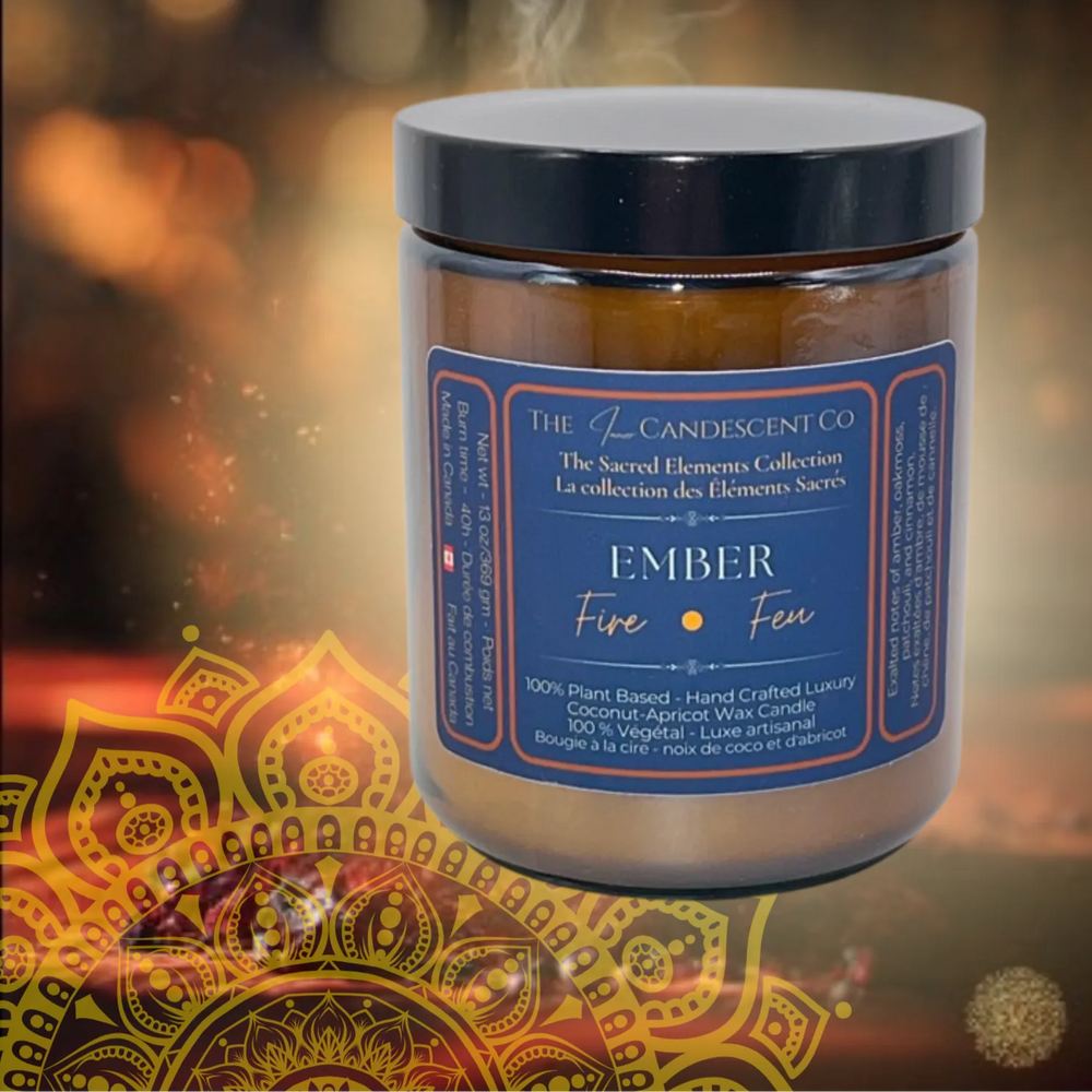 EMBER — ÉLÉMENT FEU | Bougie de luxe à la cire de noix de coco et d'abricot aux épices chaudes