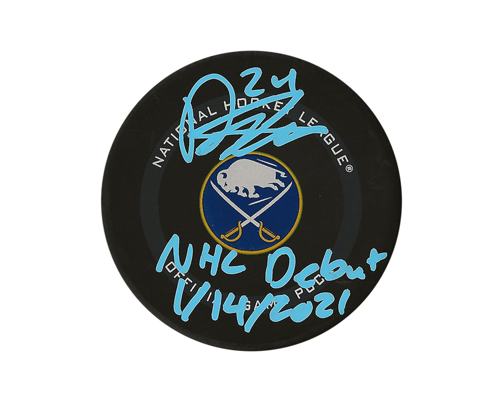 Palet officiel de match des Sabres de Buffalo, autographié par Dylan Cozens, avec l'inscription "NHL Debut 1/14/2021"