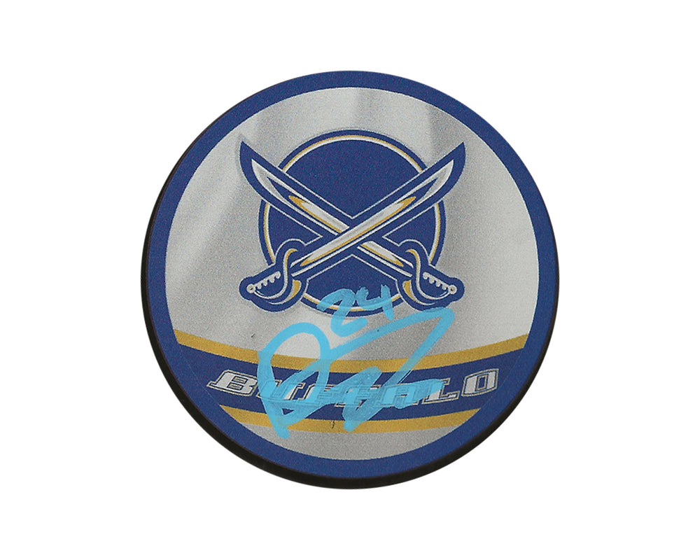 Palet Souvenir Dylan Cozens Autographié des Sabres de Buffalo (Collection Rétro Inversée)
