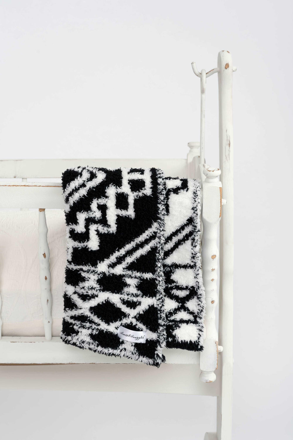 Doudou Couverture Bébé Tuiles Diamant Noir et Blanc