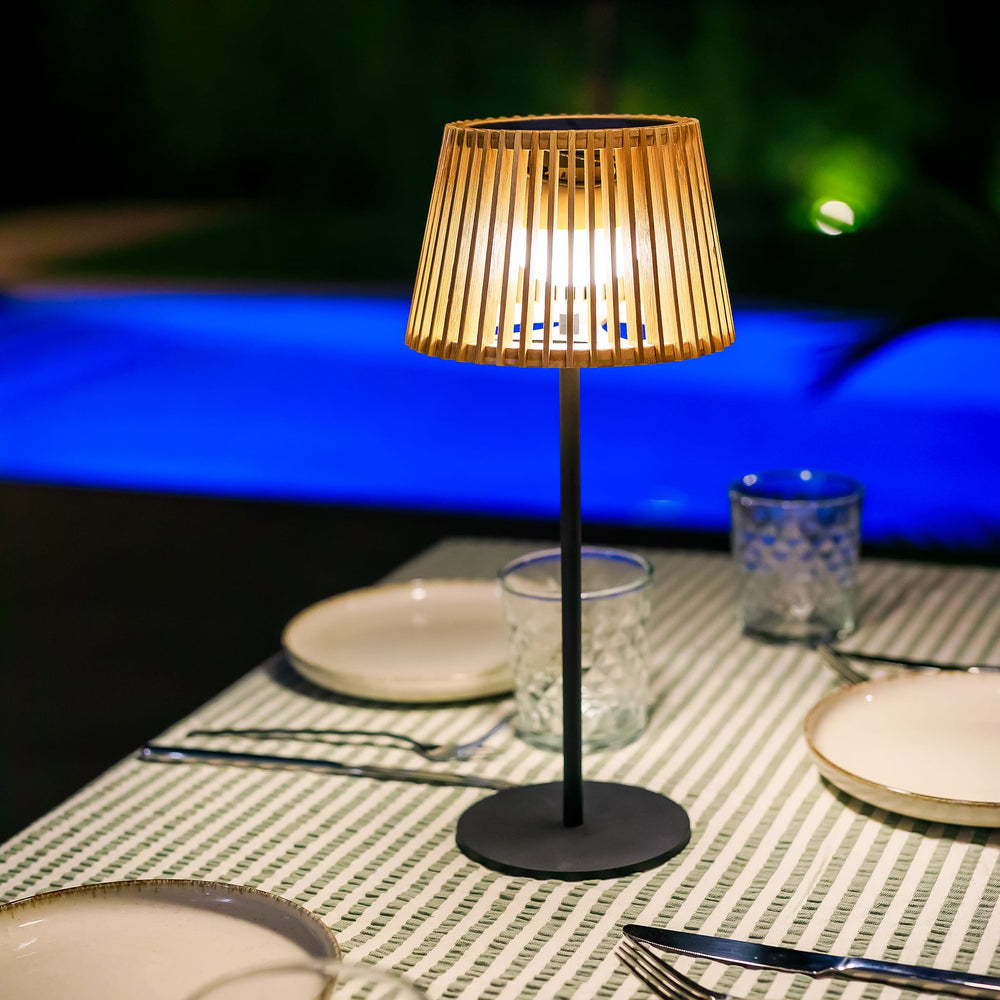 Okinawa<br> Lampe de table solaire