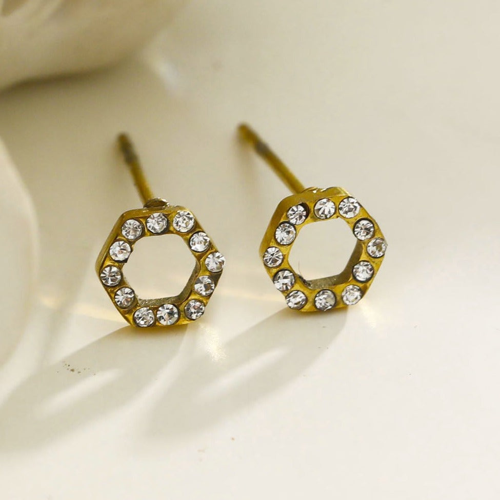 ELSA Or : Boucles d'oreilles clous en zircone hexagonale