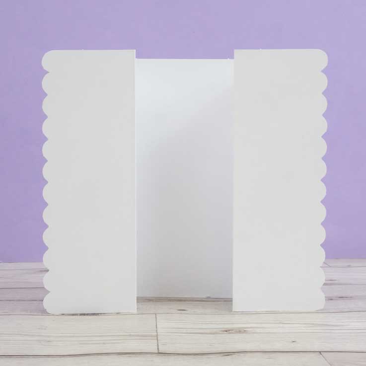 Supports et Enveloppes de Cartes de Luxe Prédécoupés - Pliage en Triptyque à Bord Festonné
