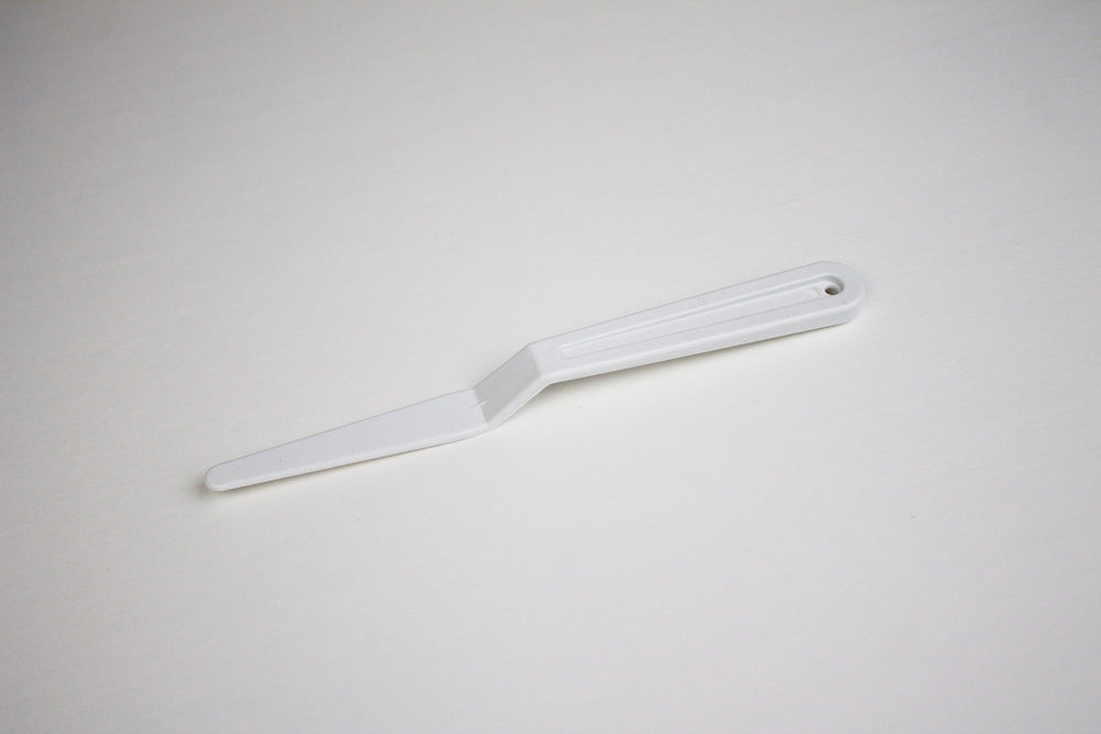 The Crafters Workshop (TCW) Plastic Palette Knife - Single