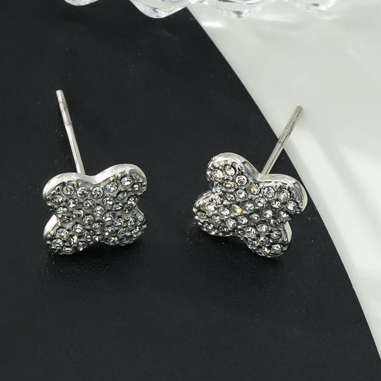 Boucles d'oreilles clous TREMBLANT Or Blanc (Ton Argent) : Zirconia (CZ) Pavé Éclatant – Scintillement Élégant Jour et Nuit