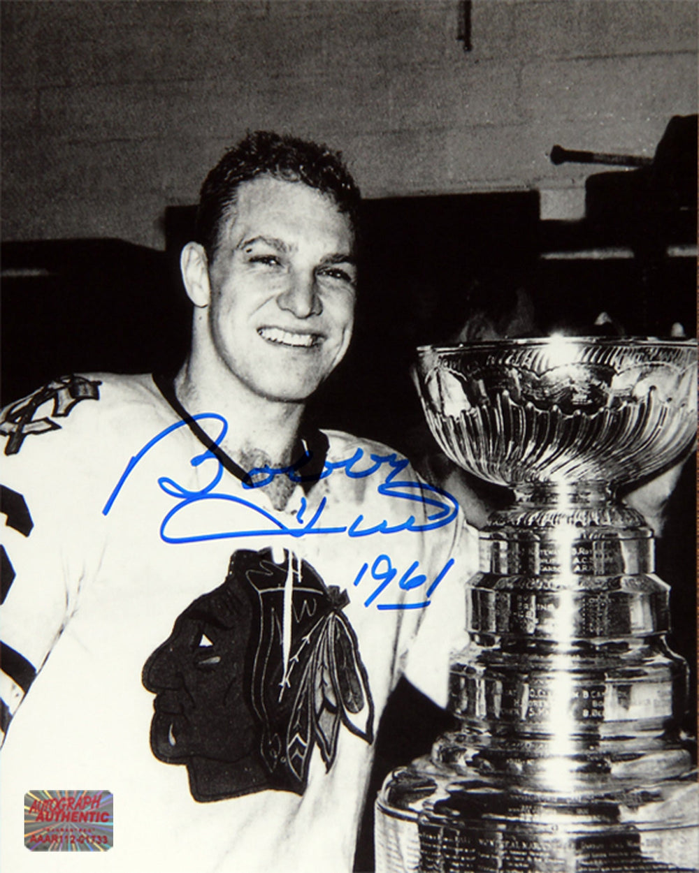 PHOTOGRAPH AUTOGRAPHIÉE DE BOBBY HULL, COUPE STANLEY, 8" X 10" – ARTICLE DE COLLECTION DE HOCKEY SIGNÉ DES BLACKHAWKS DE CHICAGO, LNH (8" X 10")