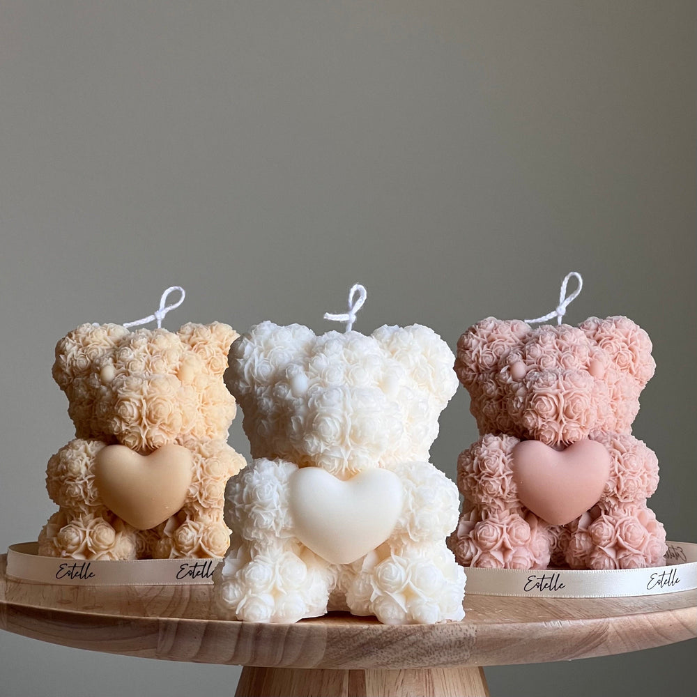 Bougie Cœur Ours en Peluche : Pilier Sculptural en Cire de Soja