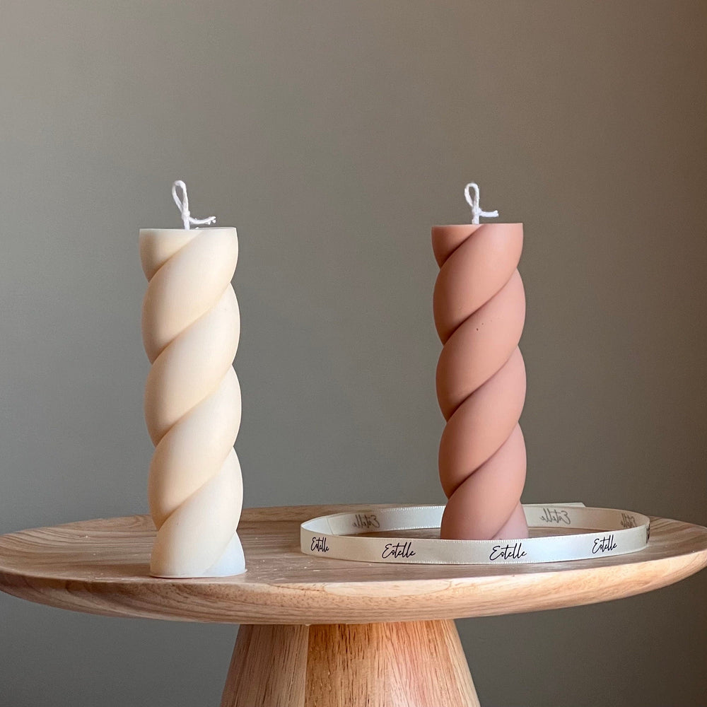 Bougie Pilier en Soja Spirale : Décoration Sculpturale pour la Maison