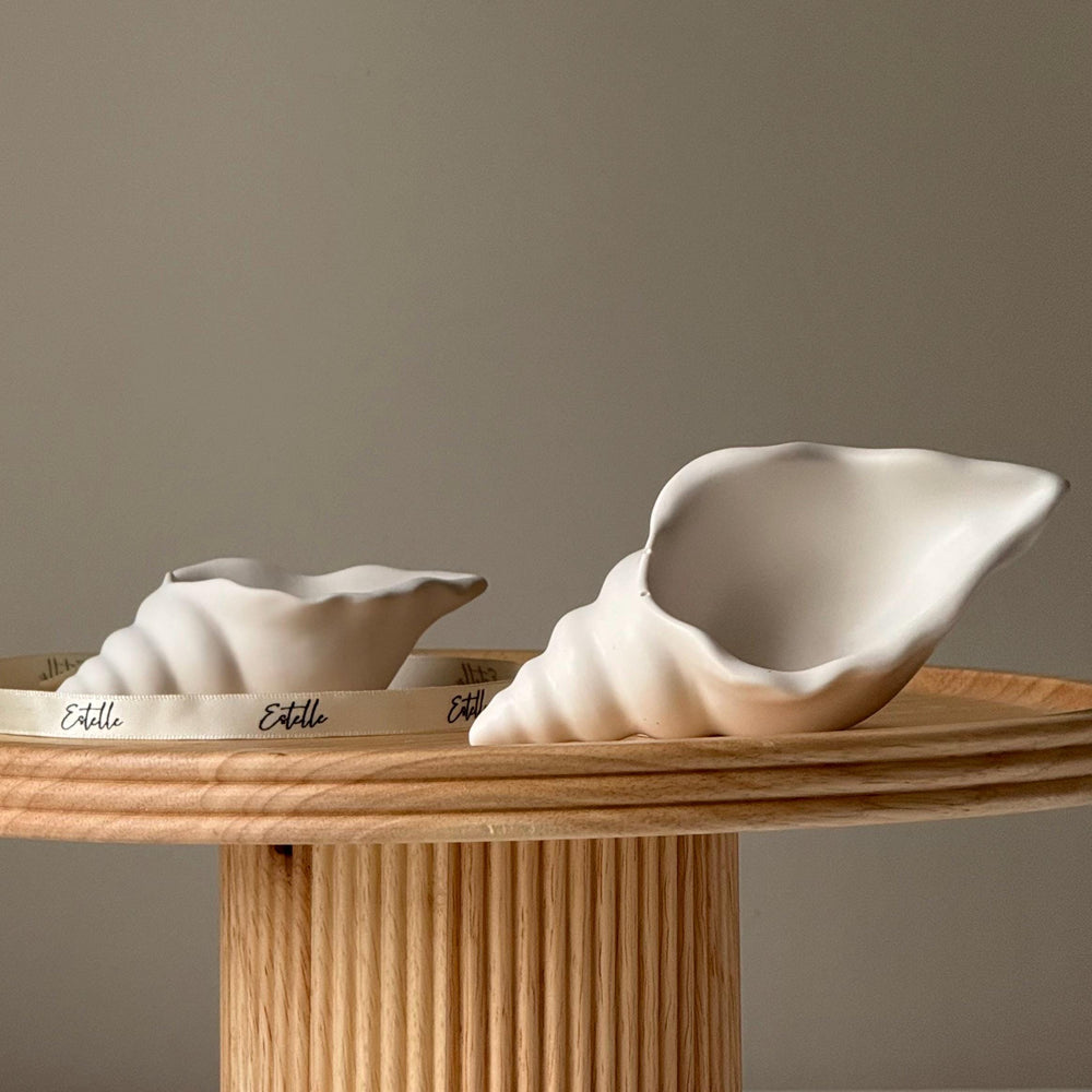 Plateau à bibelots coquillage en Jesmonite : vide-poche scandinave, décoration de bureau