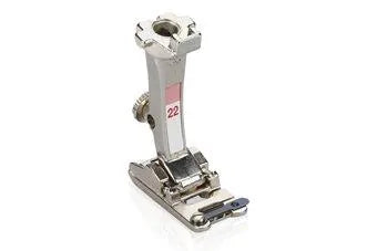 Bernina N° 22 Pied pour cordonnet à 3 rainures