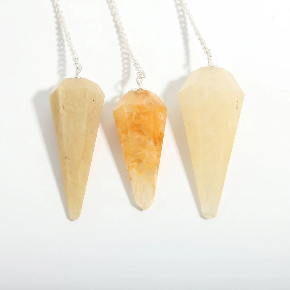 Ensemble de 3 pendules en quartz doré à 6 facettes et perle