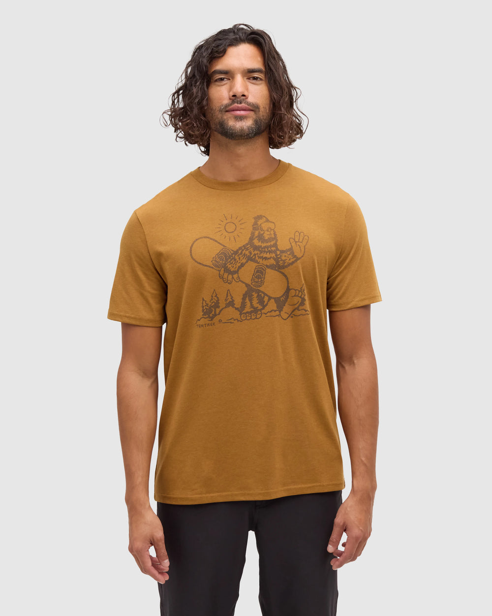 T-shirt Sasquatch en pleine action