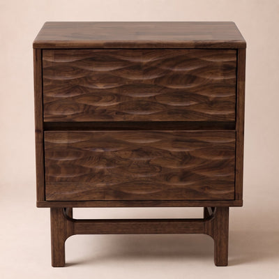 Table de nuit Elara en bois massif