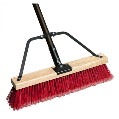 18” Ryno Medium Flagged Red/Black PVC fill,/w brace, & tapered handle Assembled