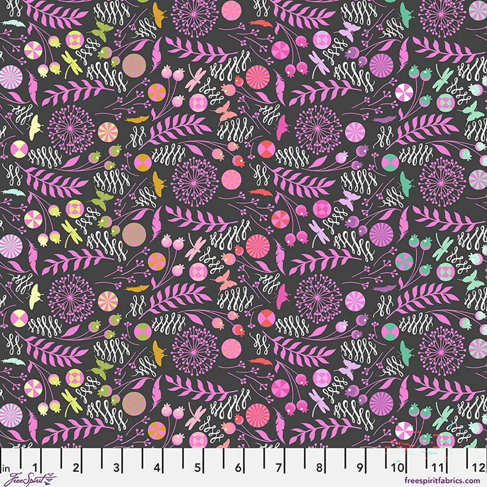 Tula Pink - Prince Charming  Déjà Vu  -  Dandelion - Licorice - PWTP279.LICORICE