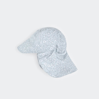 Chapeau à rabat | Fleurs vintage sur bleu poudré | Petit Lem
