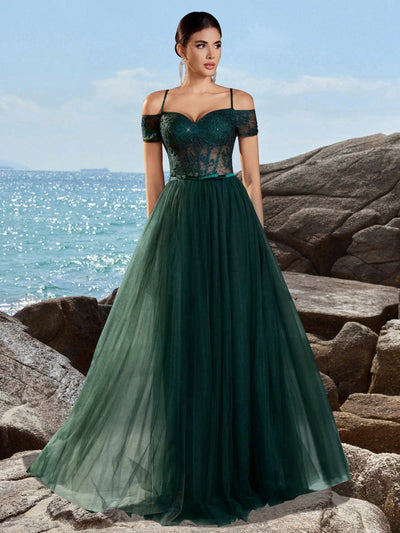 Emerald Green Off-Shoulder Lace Corset Evening Gown – A-Line Tulle Maxi Dress