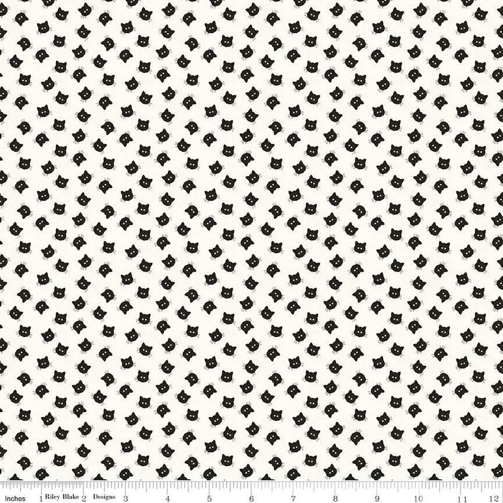 Riley Blake - Costume Maker's Act II - Scardy Cat Buttons White - C16008-WHITE