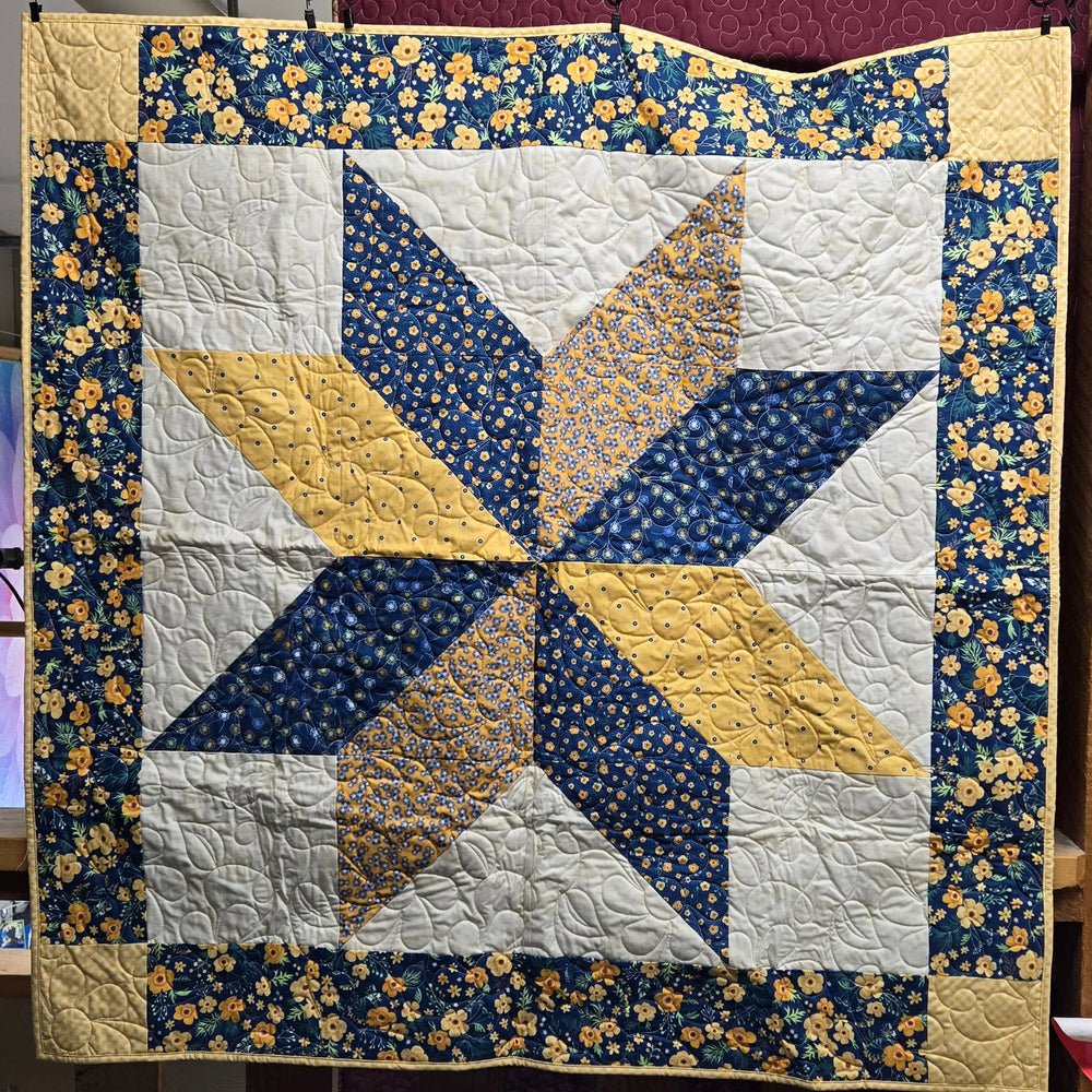 Store Sample- Baby Quilt- Yellow, Blue Star — Cottage Quilting Ltd.