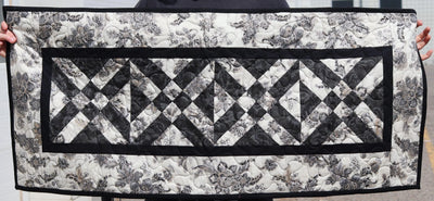 Store Sample- Table Runner