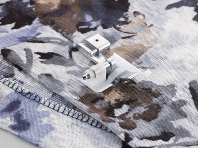 Brother - SA214 - Pied pour ourlet invisible pour surjeteuse