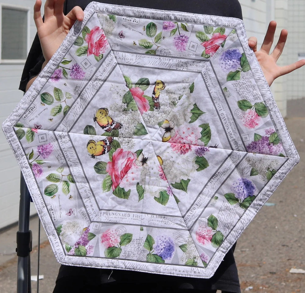 Store Sample- Table Runner - Kaleidoscope Hexagon