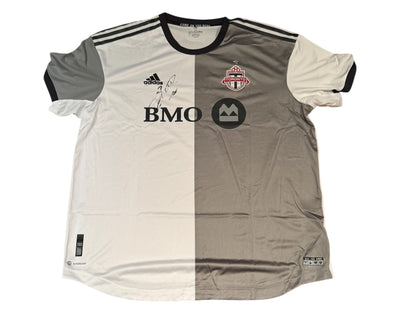 Maillot authentique Adidas Community du Toronto FC 2022 autographié par Federico Bernardeschi *TEL QUEL*