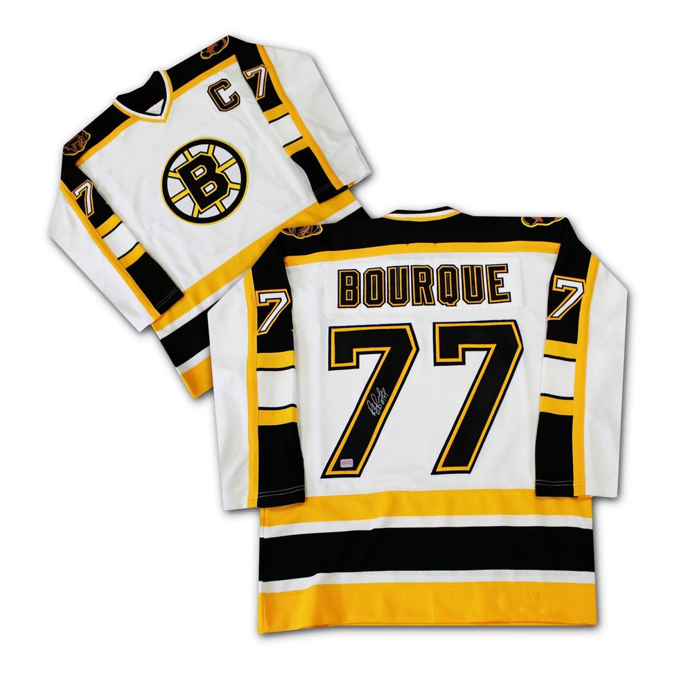 MAILLOT BLANC DÉDICACÉ DE RAYMOND BOURQUE DES BRUINS DE BOSTON – OBJET DE COLLECTION DE HOCKEY DE LA LNH SIGNÉ (GRANDEUR G OU TG)