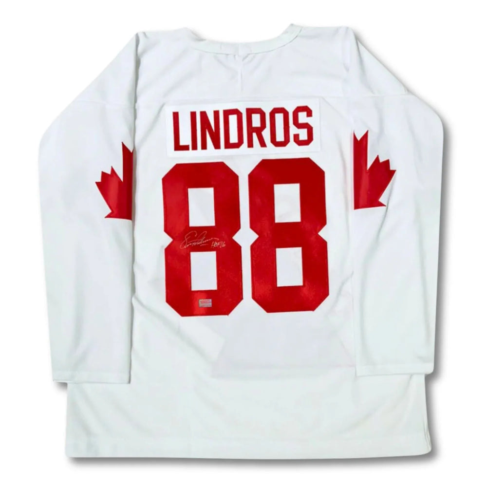 MAILLOT D'ÉQUIPE CANADA AUTOGRAPHIÉ ET INSCRIT PAR ERIC LINDROS – INSCRIPTION HHOF – OBJET DE COLLECTION DE HOCKEY SIGNÉ (TAILLE L OU XL)
