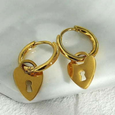 Mini Créoles Ancrant un Charm Cadenas en Forme de Cœur - Style PYAR en Or