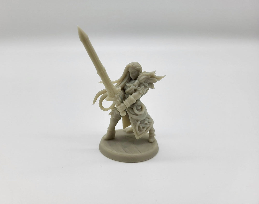 Figurine de guerrière viking pour JdR - Nordique | Héroïne | Guerrière | Barbare | Fantaisie, Humain | Pathfinder | Jeux de guerre, 28mm 32mm