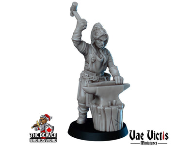 Miniature d'orque forgeronne pour femmes - Vae Victis | Marchand | Forgeron | Villageois | Citadin | Guerrier | Ville | Villageois | Jeux de guerre | Pathfinder
