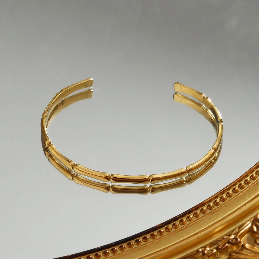 RENEE Or : Bracelet jonc de luxe en bambou – Design minimaliste élégant inspiré par la nature