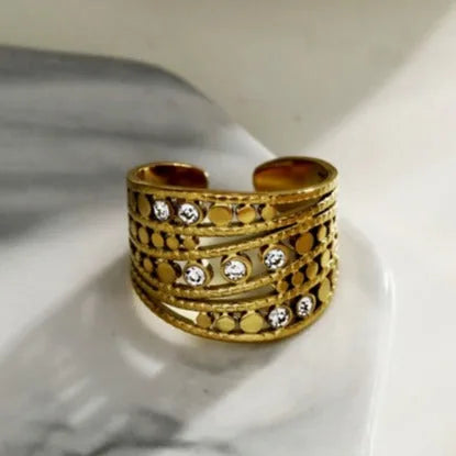 Bague empilable BUENA à plusieurs anneaux sertie de zirconiums
