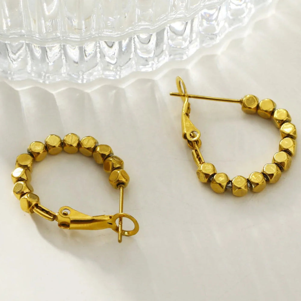 Boucles d'oreilles créoles ANDALI à perles carrées en or