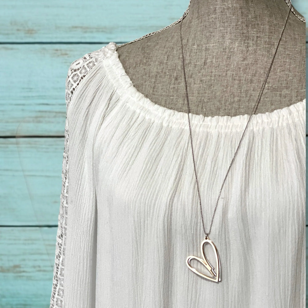 Collier Double Cœur – Long, Métaux Mixtes, Pendentif Or Rose et Argent