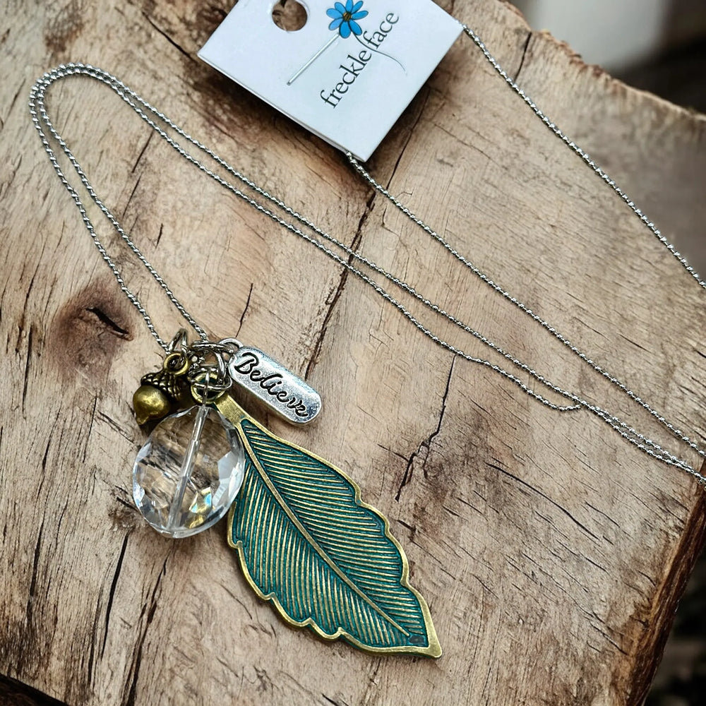Collier Feuille Patinée