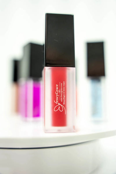 Rouge à Lèvres Mat Intense – True Crimson 77 | Couleur Vibrante & Longue Tenue